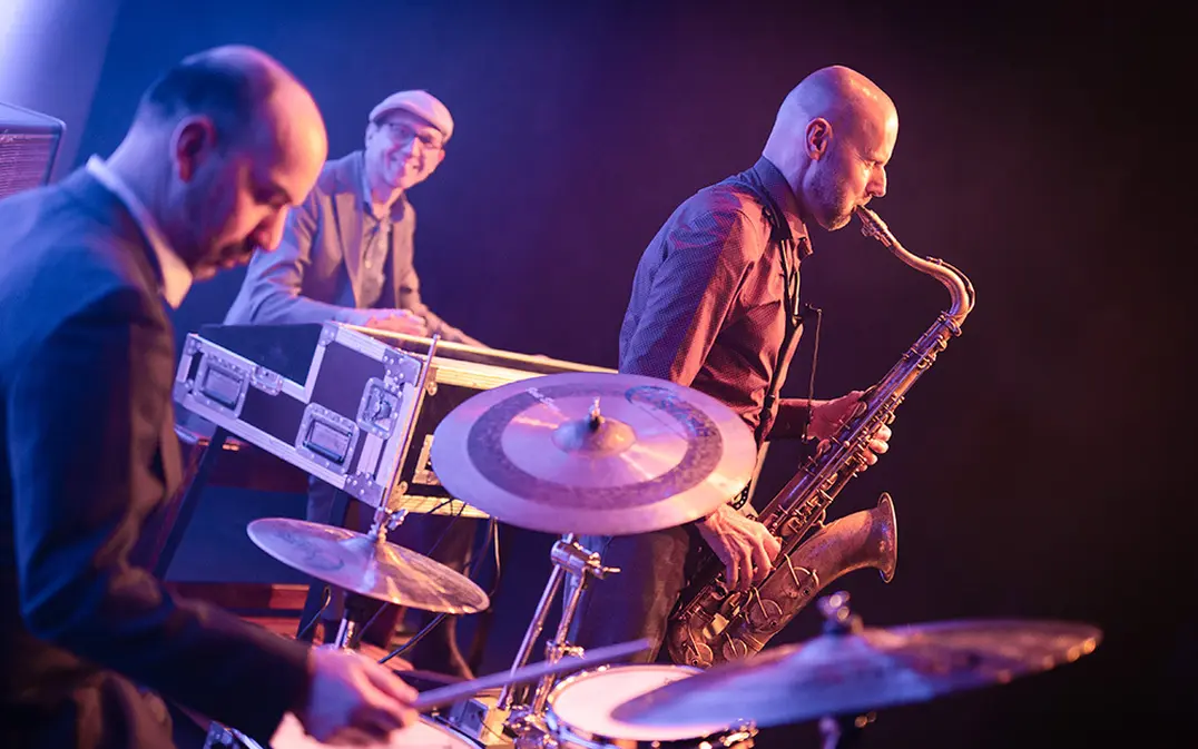 Afbeelding Jazzplatform Hengelo van Trinity Bebop Trio, Willem Hellebrekers