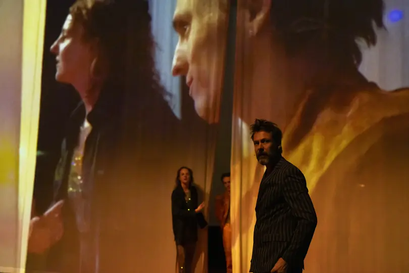 Scènefoto van De Hoe met Opening Night