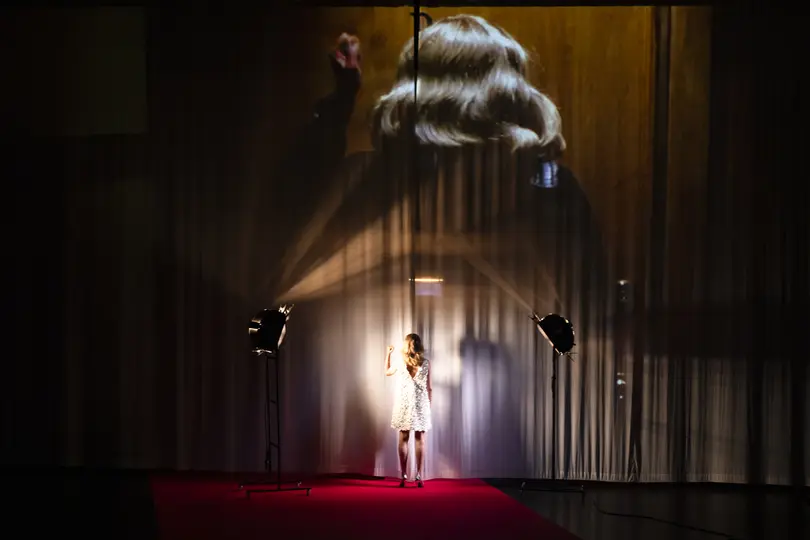 Scènefoto van De Hoe met Opening Night