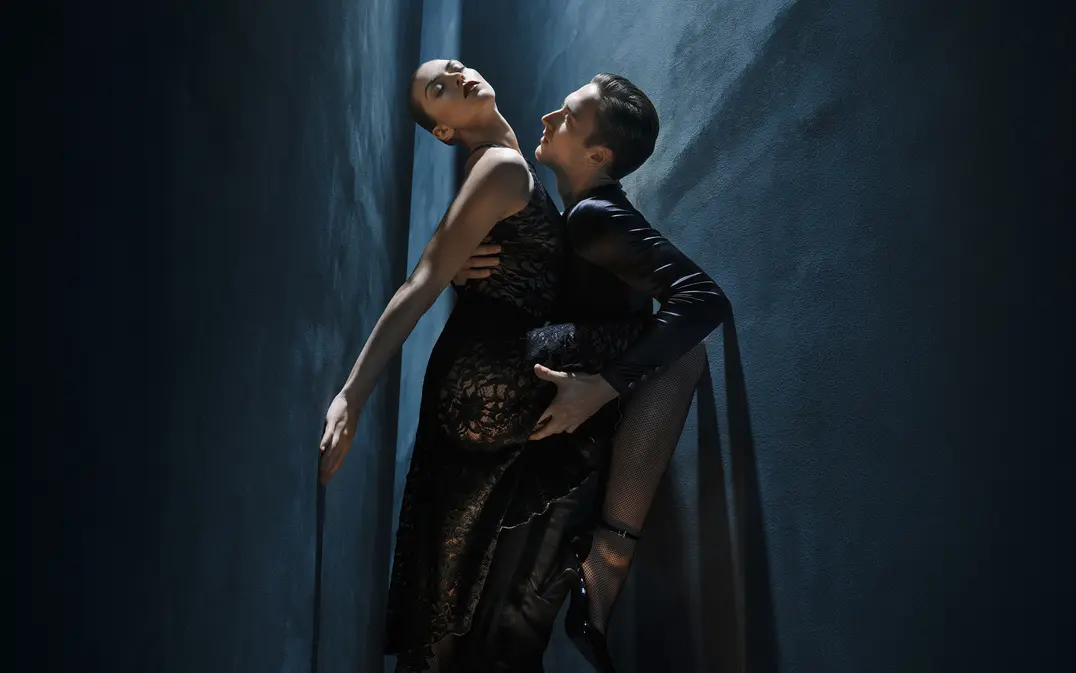 Beeld van man en vrouw als dansers