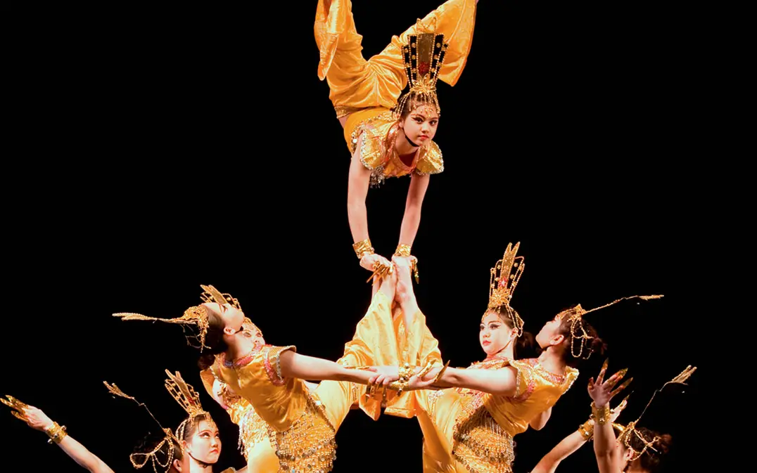 CNC 24 group contortion 3