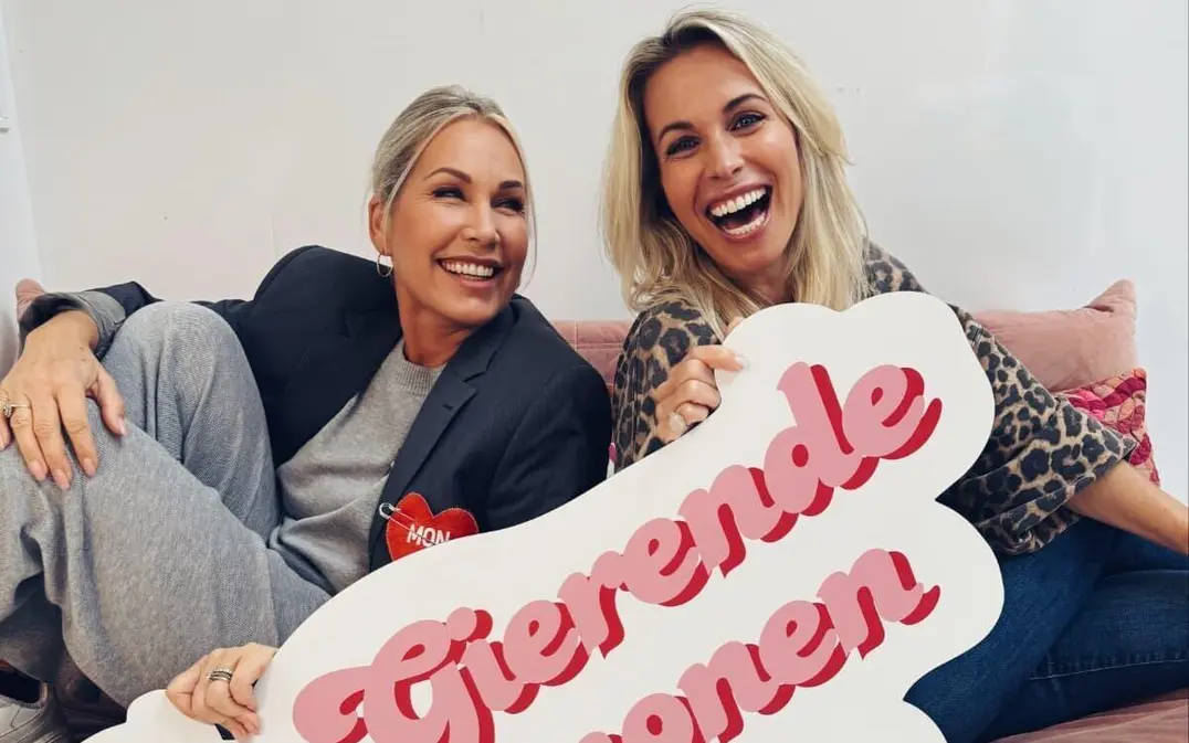 Vivian Reijs en Tanja Jess_De Gierende Hormonen Show_ 2627_2026 05 13 124456_fceu