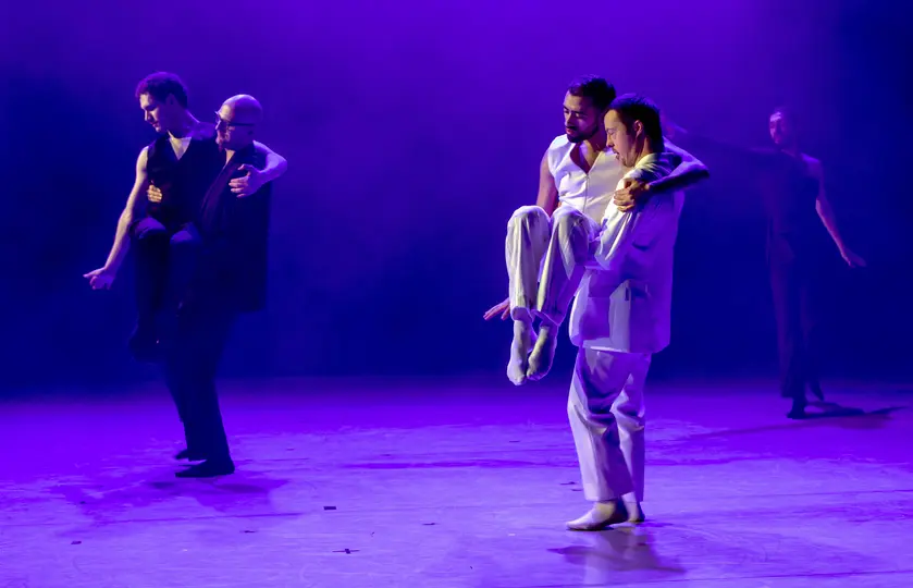 Scènefoto HubClub door Introdans